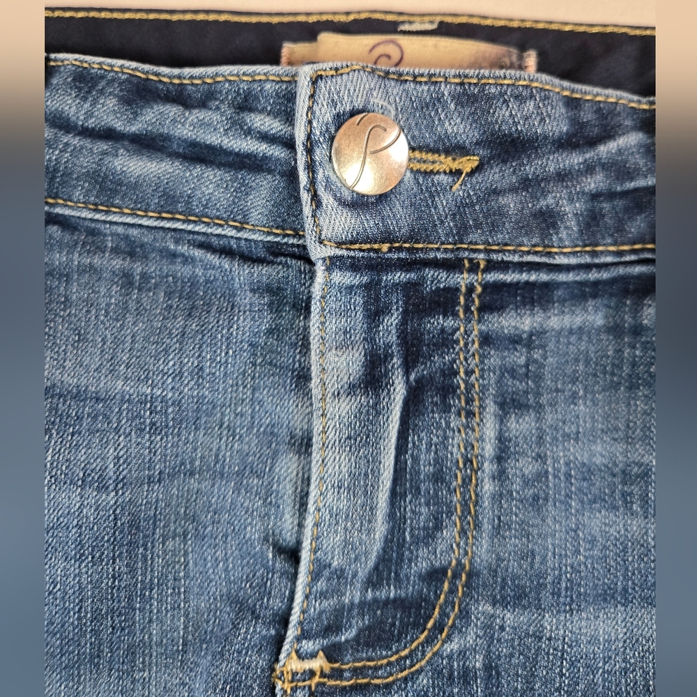 PAIGE Roxie Capri Jeans Size 29 Blue Medium Wash Made in USA EUC - Picture 3 of 15